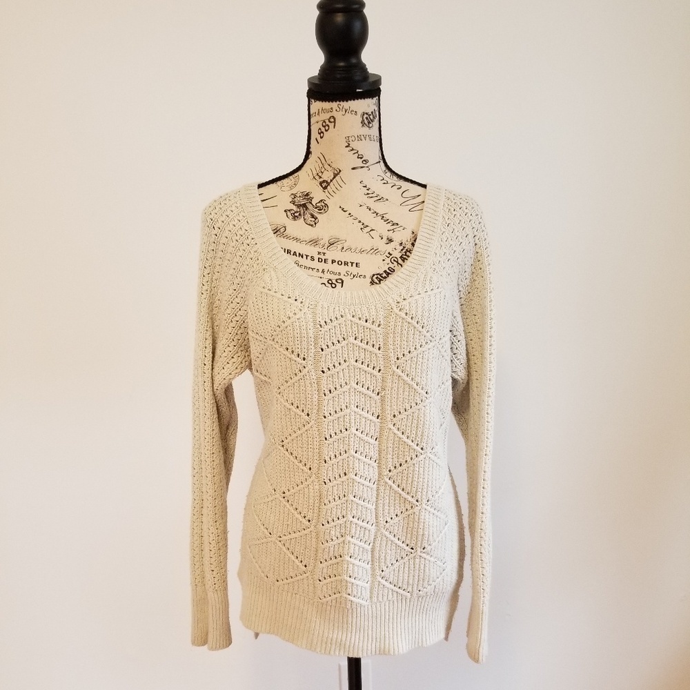 Adorable and comfy cable knit sweater